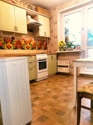 Продам трехкомнатную (3-комн.) квартиру, Черепановых проезд, 72к1, Москва г