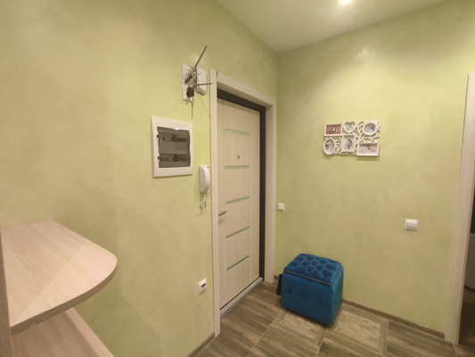 Продам двухкомнатную (2-комн.) квартиру, Любимая (Черная Речка мкр.) ул, 5, Сертолово г