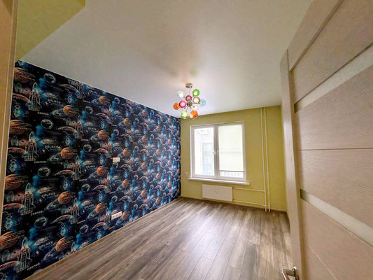 Продам двухкомнатную (2-комн.) квартиру, Любимая (Черная Речка мкр.) ул, 5, Сертолово г