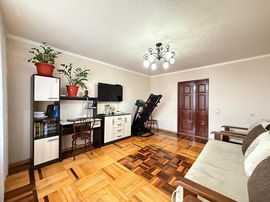 Продам двухкомнатную (2-комн.) квартиру, Т.Идарова ул, 166, Нальчик г