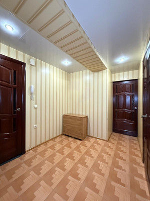 Продам двухкомнатную (2-комн.) квартиру, Т.Идарова ул, 166, Нальчик г