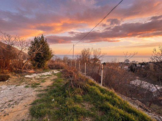 Продам участок 11 соток, ИЖС, Ялтинская ул, Гурзуф пгт, 0 км от города