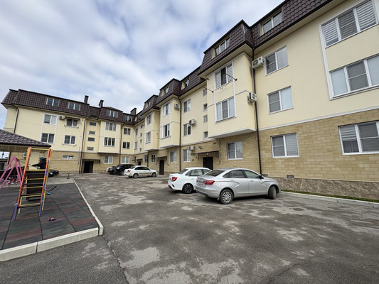 Продам двухкомнатную (2-комн.) квартиру, Ошнокова ул, 42, Нарткала г