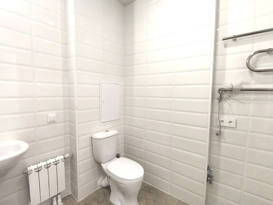 Продам трехкомнатную (3-комн.) квартиру, Надымский проезд, 15, Городище д