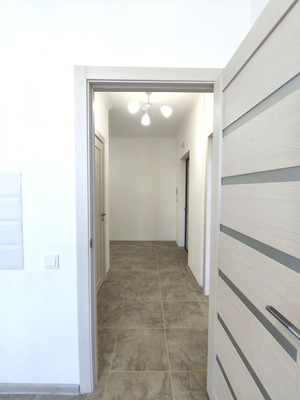 Продам трехкомнатную (3-комн.) квартиру, Надымский проезд, 15, Городище д