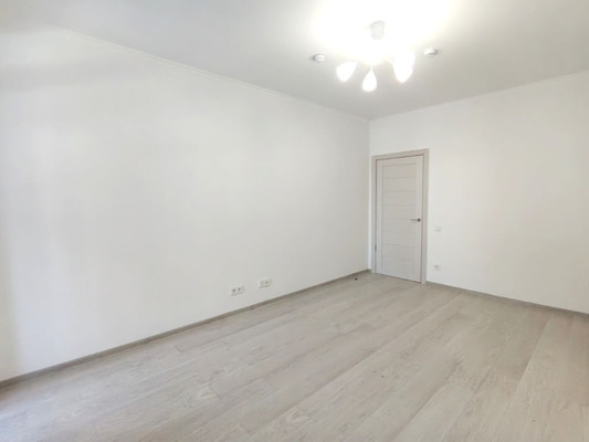 Продам трехкомнатную (3-комн.) квартиру, Надымский проезд, 15, Городище д