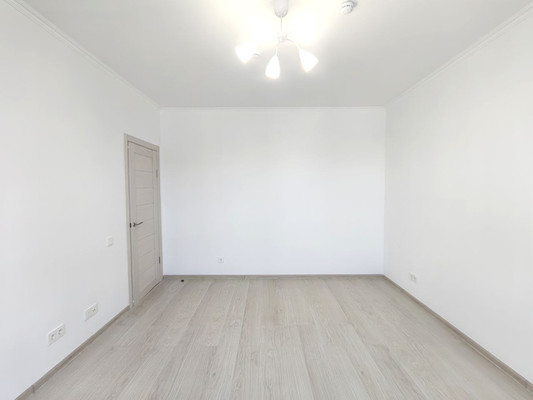 Продам трехкомнатную (3-комн.) квартиру, Надымский проезд, 15, Городище д