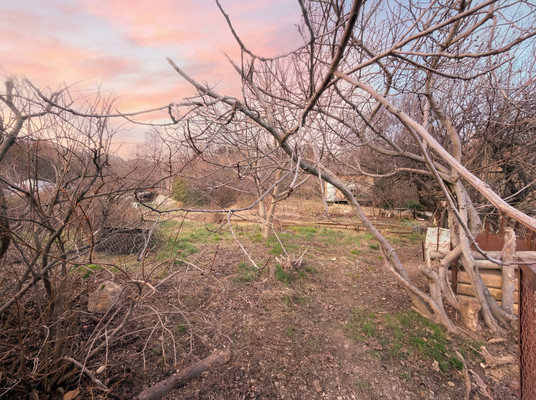 Продам участок 12 соток, ИЖС, Ялтинская ул, Гурзуф пгт, 0 км от города