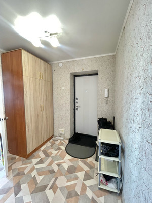 Продам двухкомнатную (2-комн.) квартиру, Большая ул, 171, Ишим г