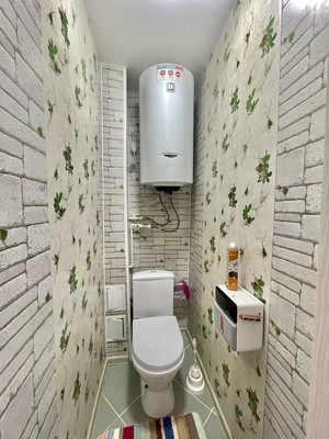 Продам двухкомнатную (2-комн.) квартиру, Большая ул, 171, Ишим г