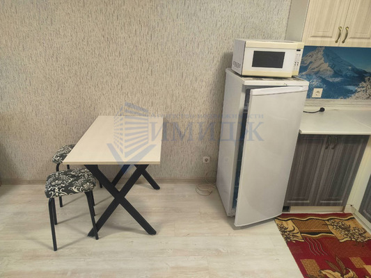 Сдам однокомнатную (1-комн.) квартиру, Карамзина ул, 8, Красноярск г