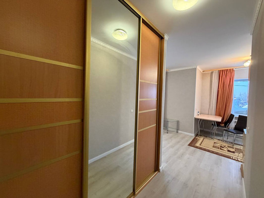 Продам однокомнатную (1-комн.) квартиру, Пушкина ул, 39, Ханты-Мансийск г