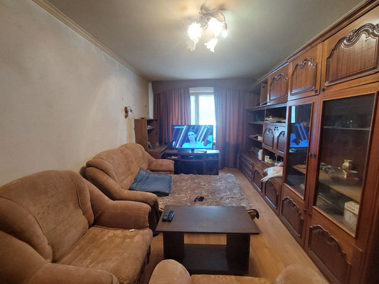 Продам однокомнатную (1-комн.) квартиру, Десантная ул, 10, Раменское г