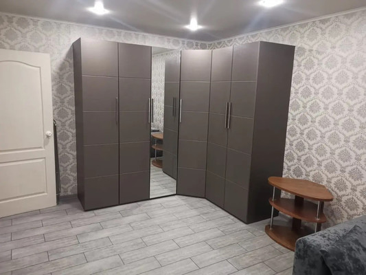 Продам двухкомнатную (2-комн.) квартиру, Ленина пр-кт, 99, Новороссийск г