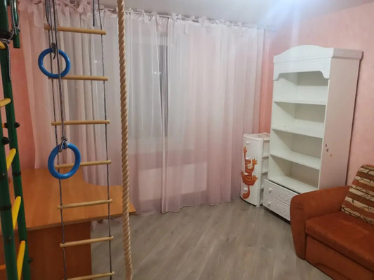 Продам двухкомнатную (2-комн.) квартиру, Ленина пр-кт, 99, Новороссийск г