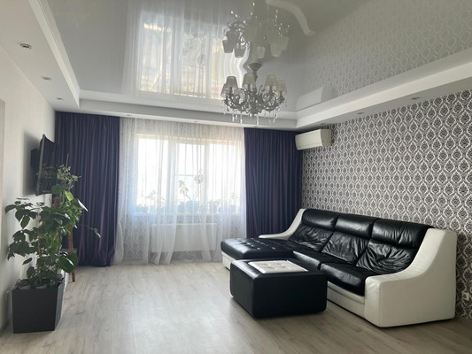 Продам трехкомнатную (3-комн.) квартиру, Пионерская ул, 23А, Новороссийск г