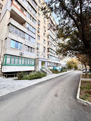 Продам многокомнатную квартиру, Обская ул, 3, Симферополь г