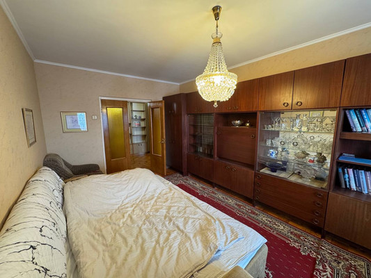 Продам трехкомнатную (3-комн.) квартиру, 3-е почтовое отделение ул, 7, Люберцы г