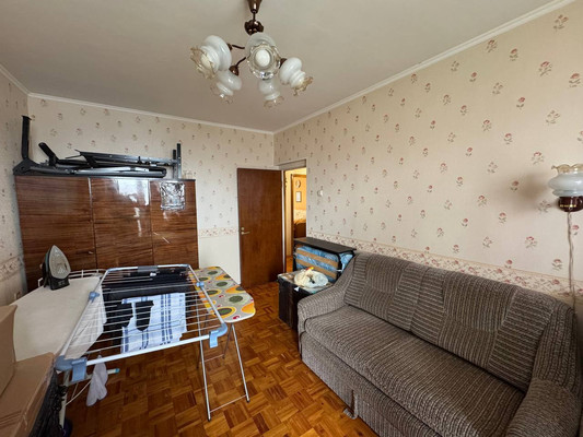 Продам трехкомнатную (3-комн.) квартиру, 3-е почтовое отделение ул, 7, Люберцы г