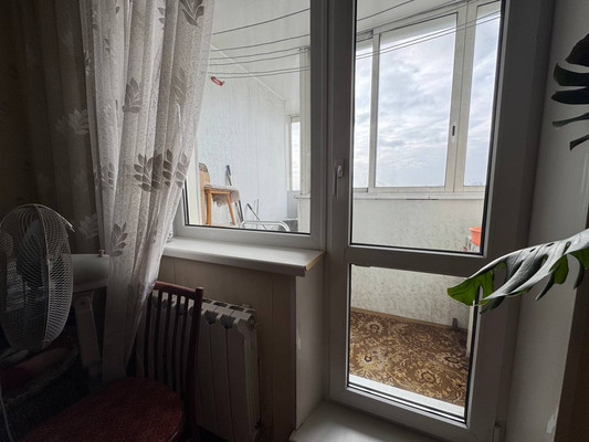 Продам трехкомнатную (3-комн.) квартиру, 3-е почтовое отделение ул, 7, Люберцы г