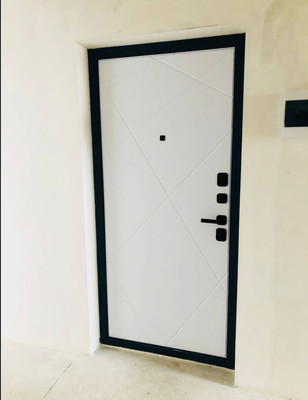 Продам трехкомнатную (3-комн.) квартиру, Гагарина б-р, 32Б, Пермь г