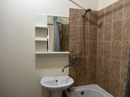 Продам двухкомнатную (2-комн.) квартиру, Кораблестроителей пр-кт, 70, Нижний Новгород г