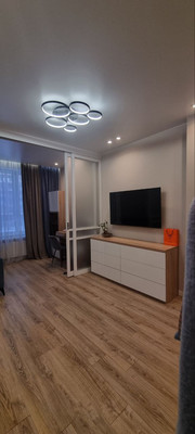 Продам двухкомнатную (2-комн.) квартиру, Скандинавский б-р, 7, Сосенское п