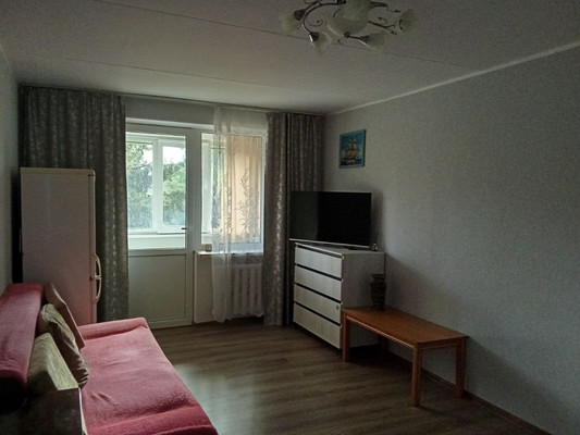 Продам двухкомнатную (2-комн.) квартиру, Победы ул, 8, Партенит пгт