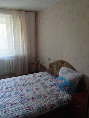 Продам двухкомнатную (2-комн.) квартиру, Победы ул, 8, Партенит пгт