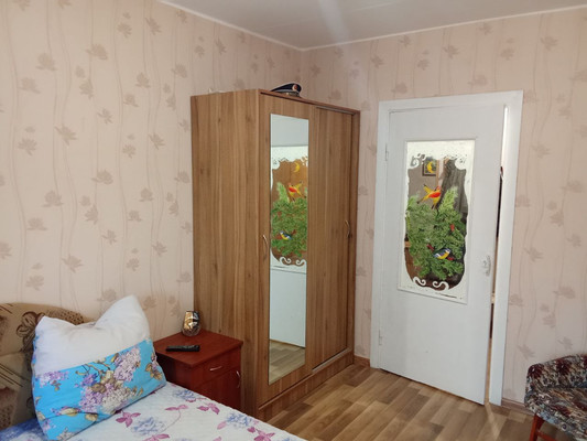 Продам двухкомнатную (2-комн.) квартиру, Победы ул, 8, Партенит пгт