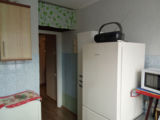 Продам двухкомнатную (2-комн.) квартиру, Победы ул, 8, Партенит пгт