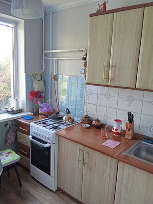 Продам двухкомнатную (2-комн.) квартиру, Победы ул, 8, Партенит пгт