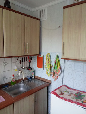 Продам двухкомнатную (2-комн.) квартиру, Победы ул, 8, Партенит пгт