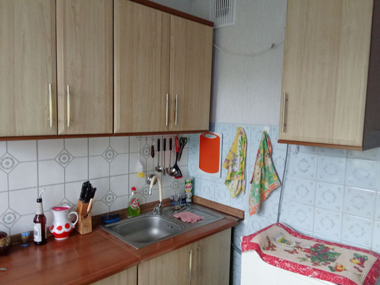 Продам двухкомнатную (2-комн.) квартиру, Победы ул, 8, Партенит пгт