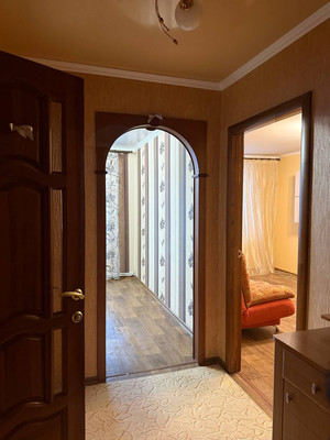 Продам однокомнатную (1-комн.) квартиру, Советская ул, 27, Поляны с