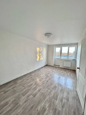 Продам двухкомнатную (2-комн.) квартиру, Пушкина ул, 8, Чапаевка с