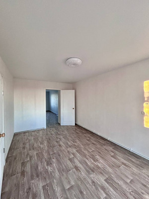 Продам двухкомнатную (2-комн.) квартиру, Пушкина ул, 8, Чапаевка с