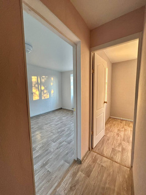 Продам двухкомнатную (2-комн.) квартиру, Пушкина ул, 8, Чапаевка с