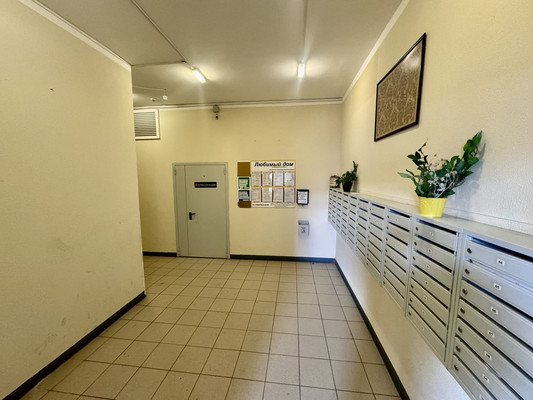 Продам однокомнатную (1-комн.) квартиру, Бородинский б-р, 17к161, Подольск г