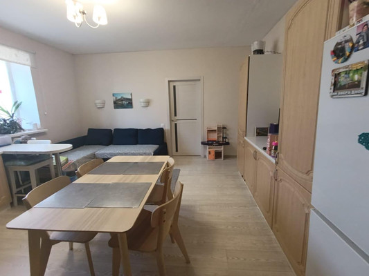 Продам трехкомнатную (3-комн.) квартиру, Троицкая ул, 7, Пучково д