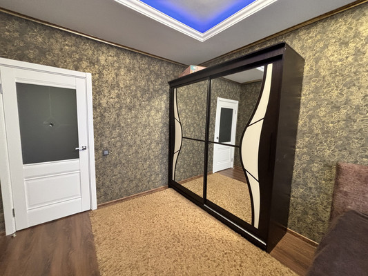 Продам двухкомнатную (2-комн.) квартиру, Крымская ул, 12, Раменское г