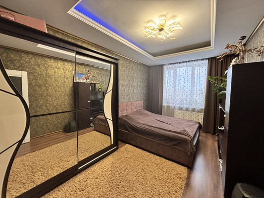 Продам двухкомнатную (2-комн.) квартиру, Крымская ул, 12, Раменское г