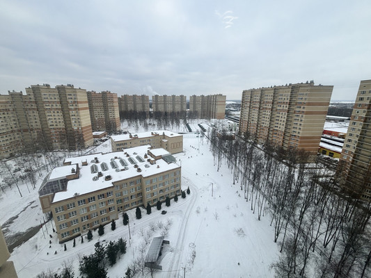 Продам двухкомнатную (2-комн.) квартиру, Крымская ул, 12, Раменское г