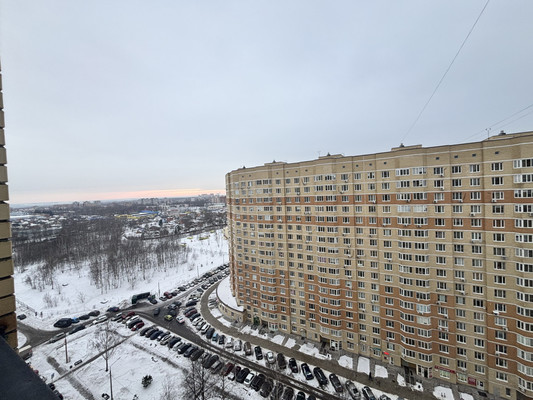 Продам двухкомнатную (2-комн.) квартиру, Крымская ул, 12, Раменское г