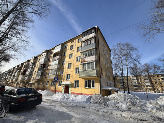 Продам однокомнатную (1-комн.) квартиру, Коммунистическая ул, 6, Раменское г