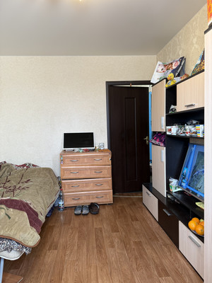 Продам комнату в 2-комн. квартире, Лётчика Пилютова ул, 23, Санкт-Петербург г