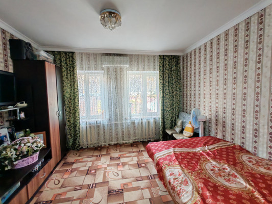 Продам двухкомнатную (2-комн.) квартиру, 6-й пер, 205, Майкоп г