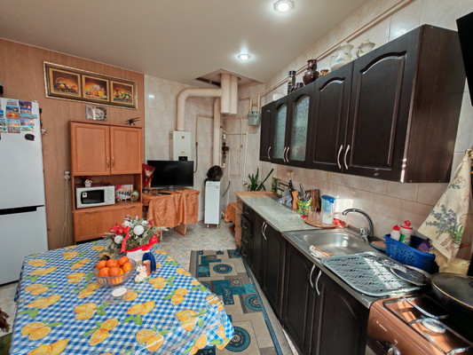 Продам двухкомнатную (2-комн.) квартиру, 6-й пер, 205, Майкоп г