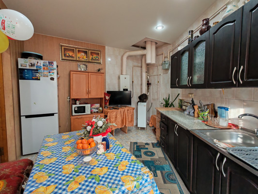 Продам двухкомнатную (2-комн.) квартиру, 6-й пер, 205, Майкоп г