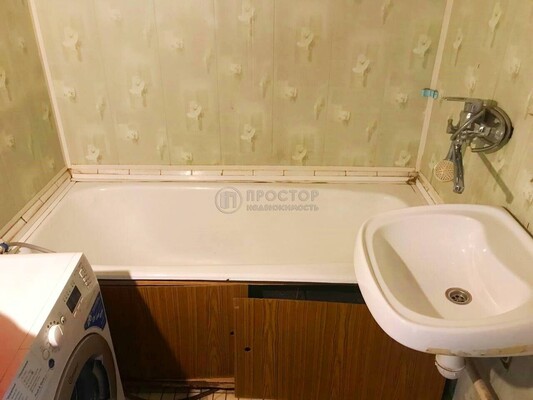 Продам однокомнатную (1-комн.) квартиру, Хабаровская ул, 10/30, Москва г